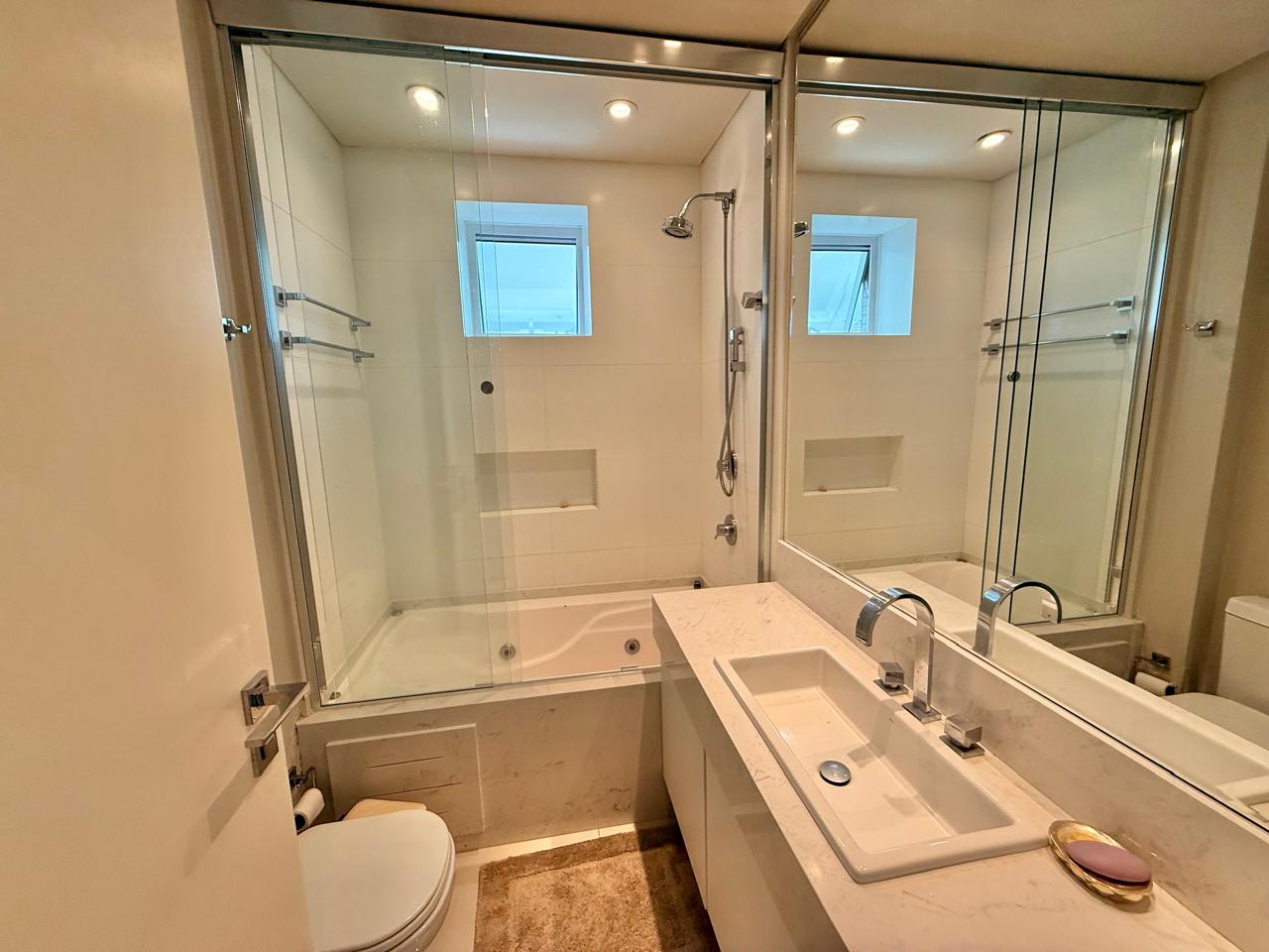 Apartamento no Ed. Mirage Residence na Praia Brava - foto 18