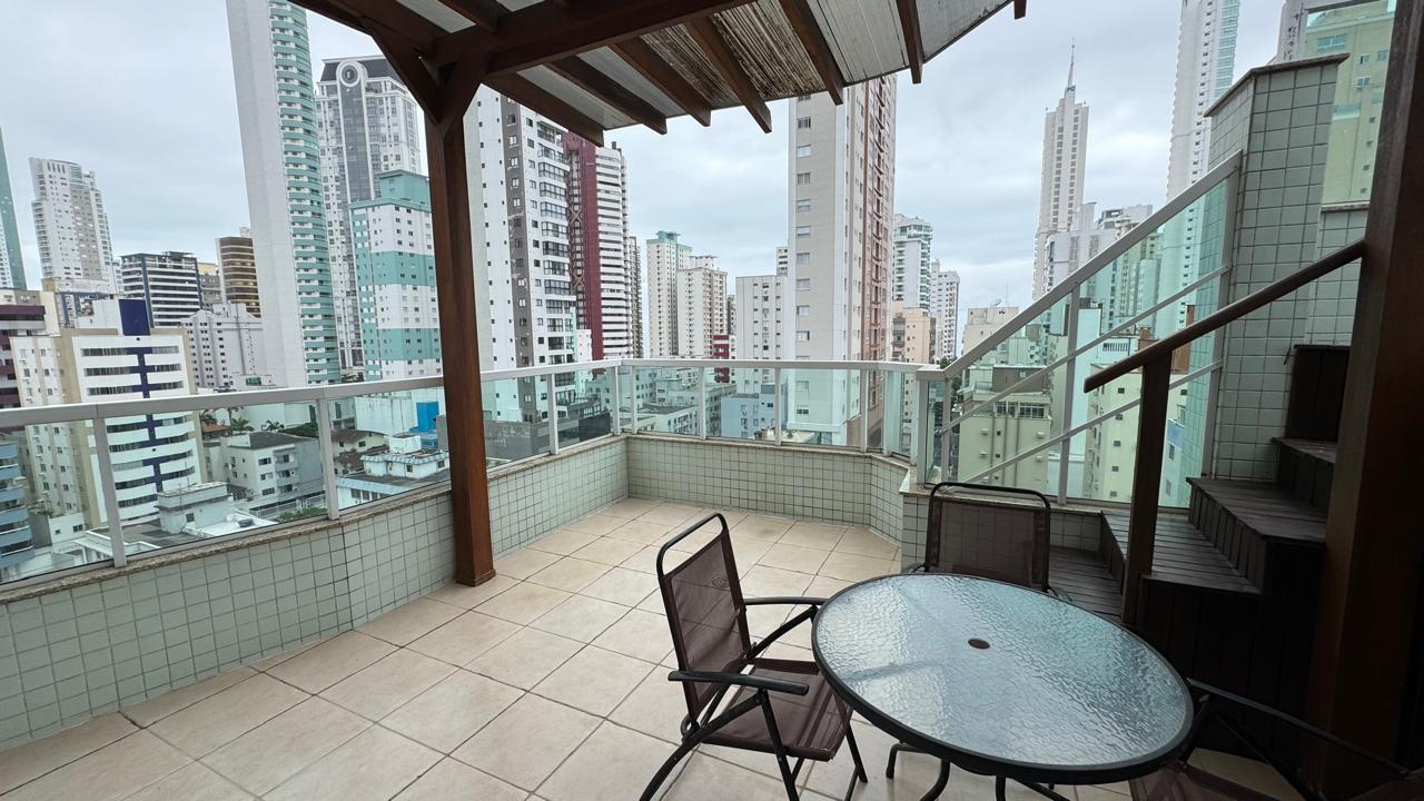 Cobertura no Residencial Cannes no Centro de Balneário Camboriú - foto 5