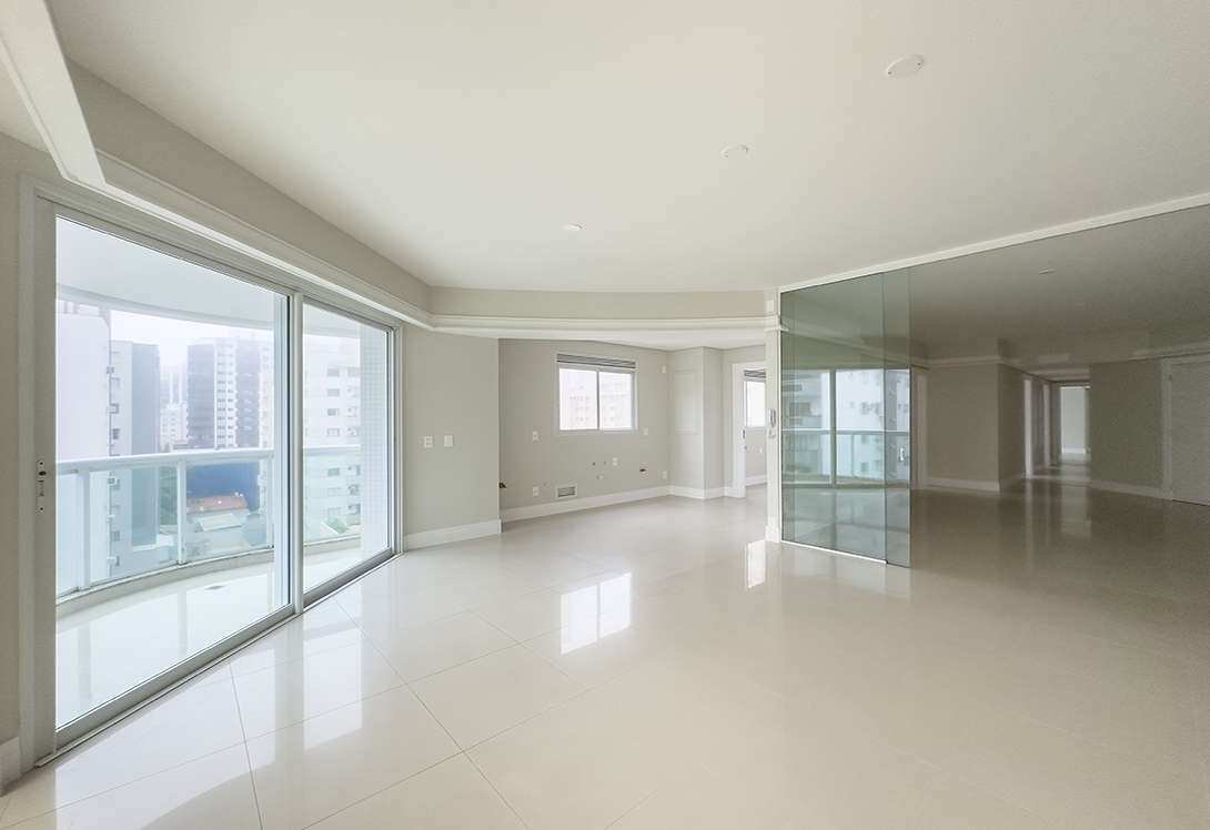 Apartamento no Edifício Villa Florence no Centro de Balneário Camboriú - foto 3