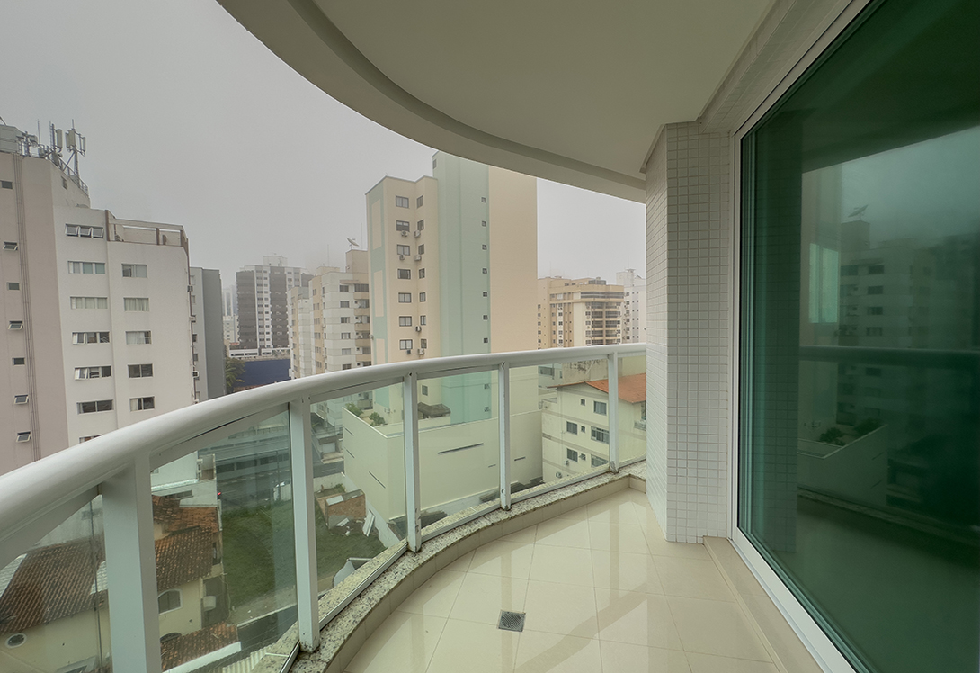 Apartamento no Edifício Villa Florence no Centro de Balneário Camboriú - foto 5