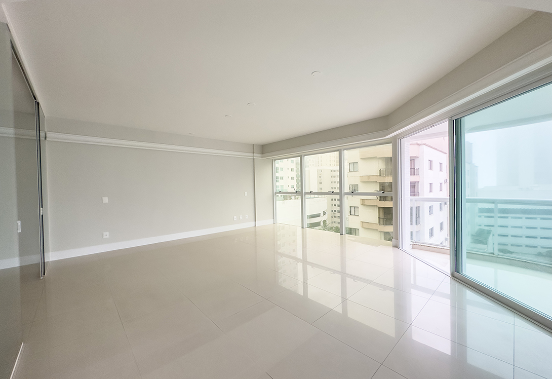 Apartamento no Edifício Villa Florence no Centro de Balneário Camboriú - foto 14
