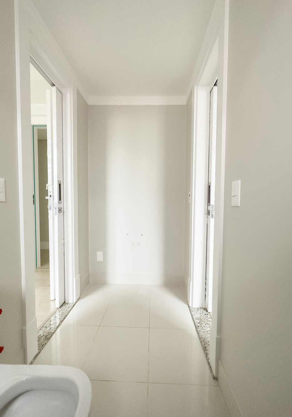 Apartamento no Edifício Villa Florence no Centro de Balneário Camboriú - foto 25