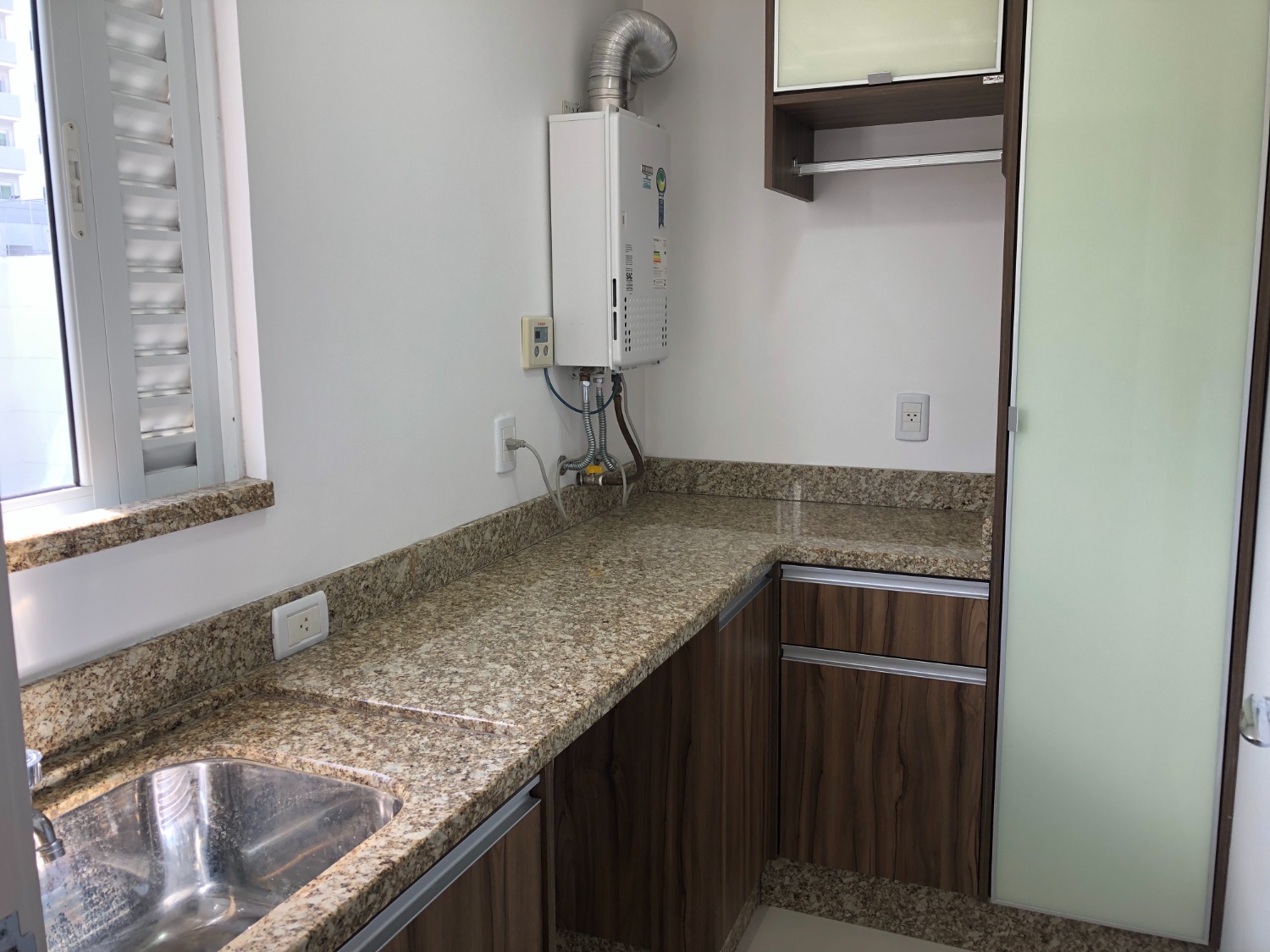 Apartamento no Residencial Spazio Del Mare em Balneário Camboriú - foto 14