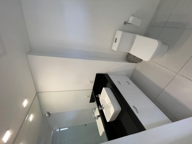 Apartamento no Edifício Boston em Balneário Camboriú - foto 28