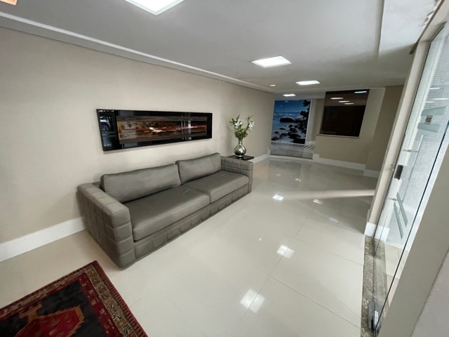 Apartamento no Edifício Boston em Balneário Camboriú - foto 36