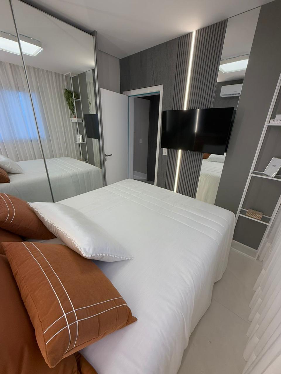 Apartamento no Edifício Tesla Residencial em Balneário Camboriú - foto 35