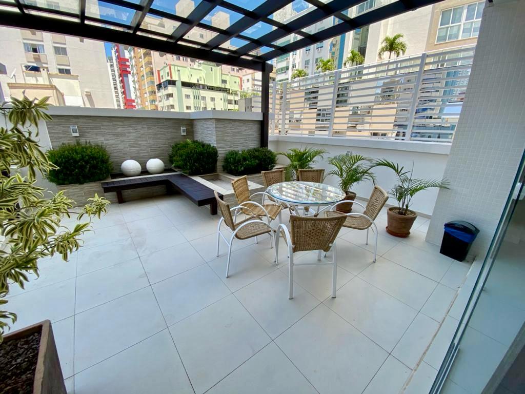 Apartamento no Edifício Solar do Guarujá no Centro de Balneário Camboriú - foto 11