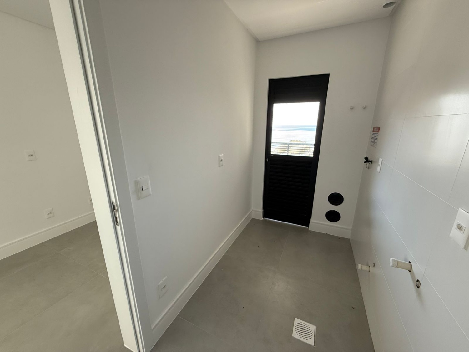 Apartamento no Edifício Diamond Tower em Itapema - foto 9
