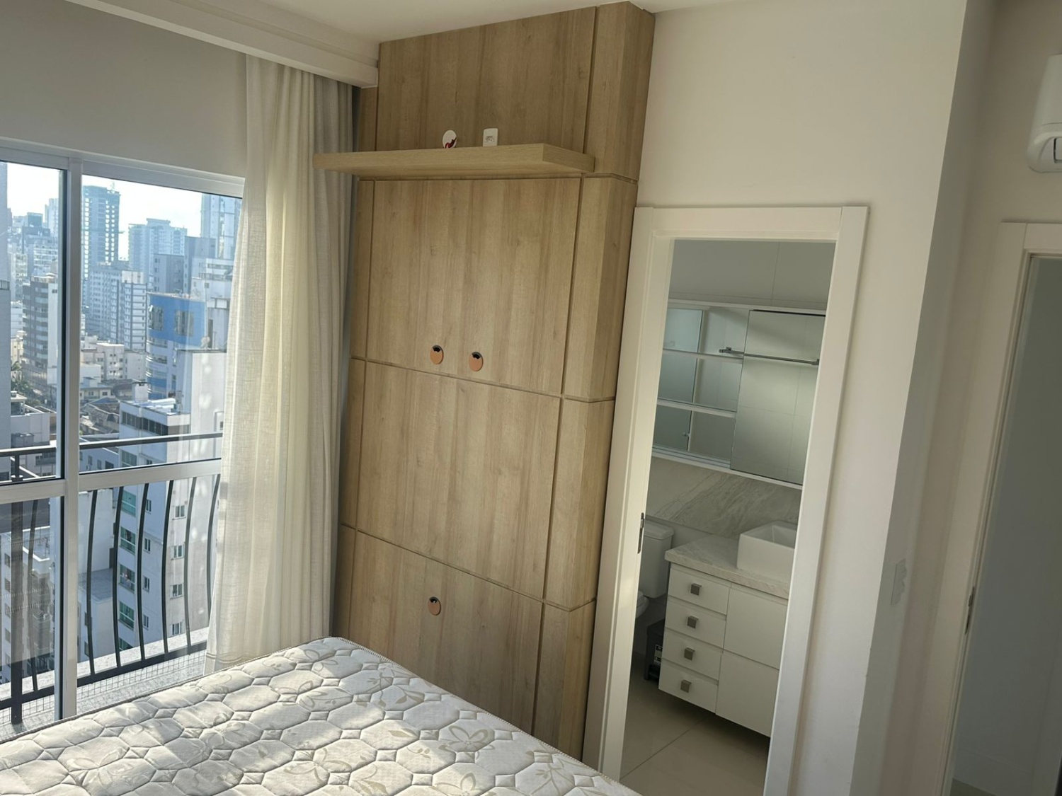 Apartamento no Ed. Salvatore Residenziale em Balneário Camboriú - foto 11