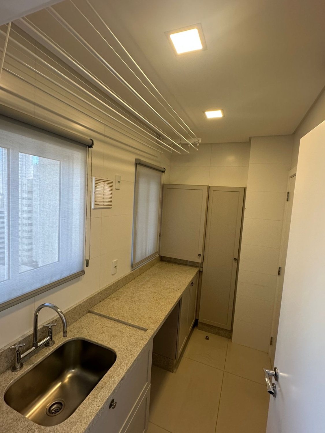 Apartamento no Ed. Salvatore Residenziale em Balneário Camboriú - foto 12
