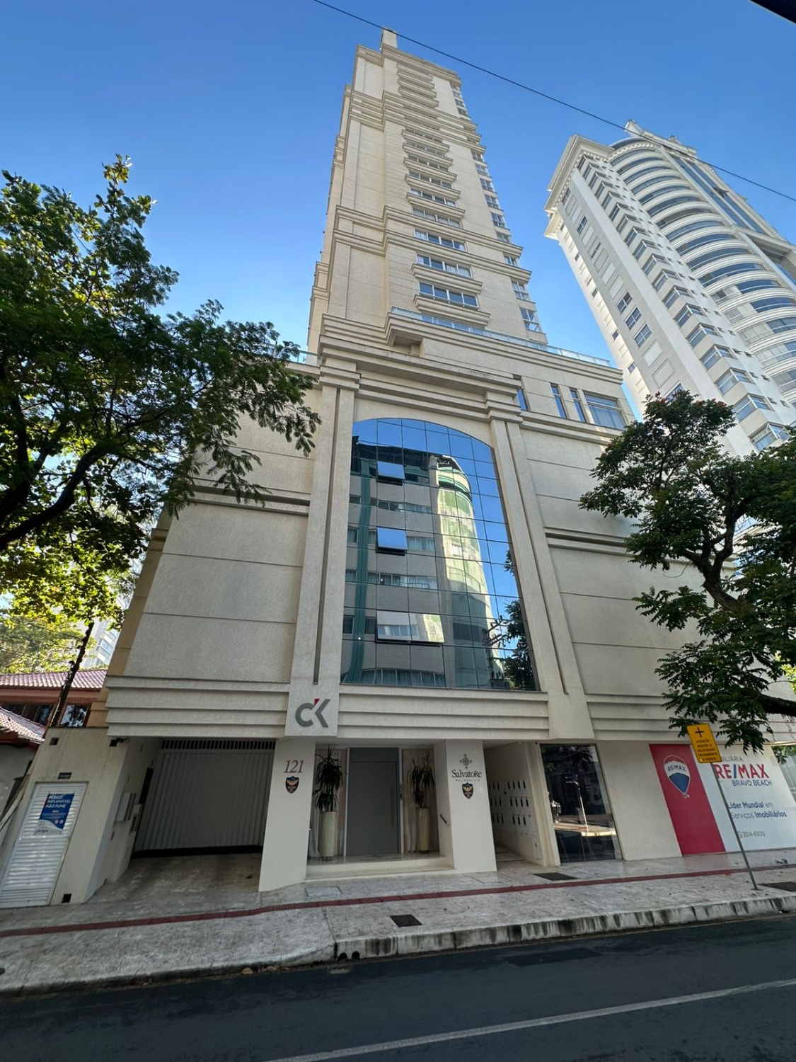 Apartamento no Ed. Salvatore Residenziale em Balneário Camboriú - foto 13