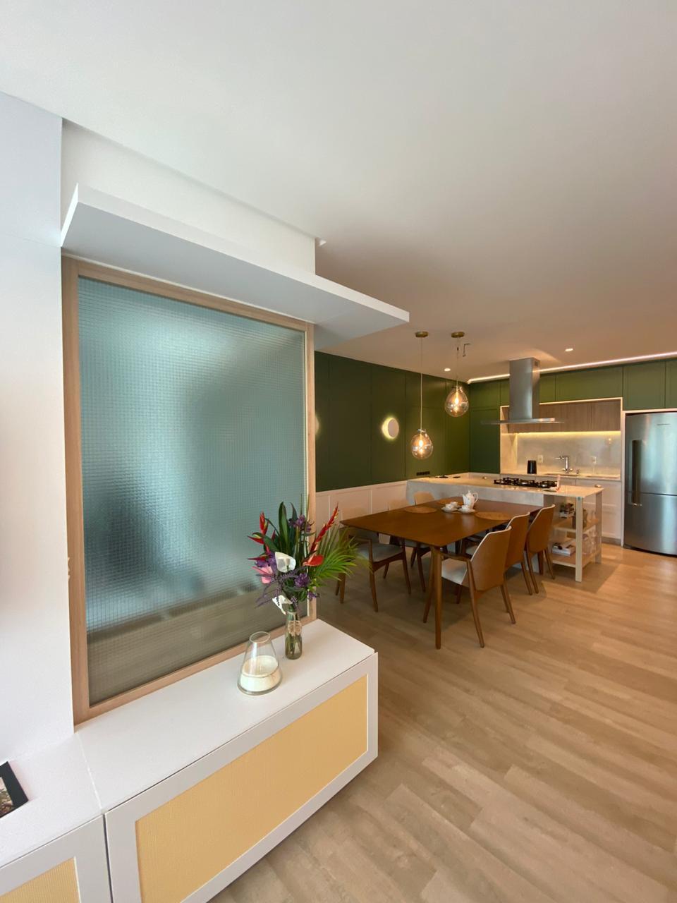 Apartamento no Edifício Porto Madeiro na Praia Brava - foto 13
