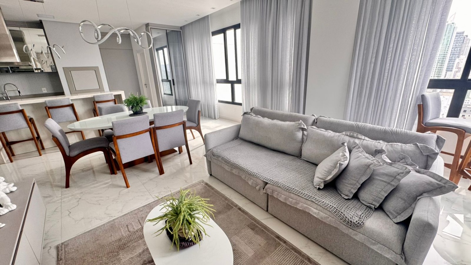 Apartamento no Edifício Florence Garden em Balneário Camboriú - foto 6