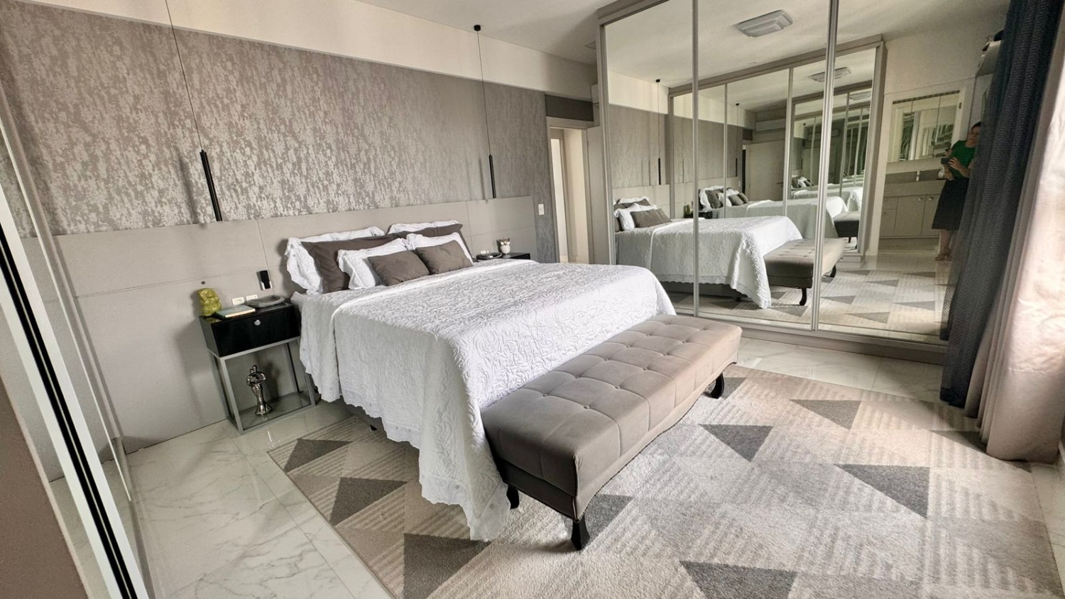Apartamento no Edifício Florence Garden em Balneário Camboriú - foto 13