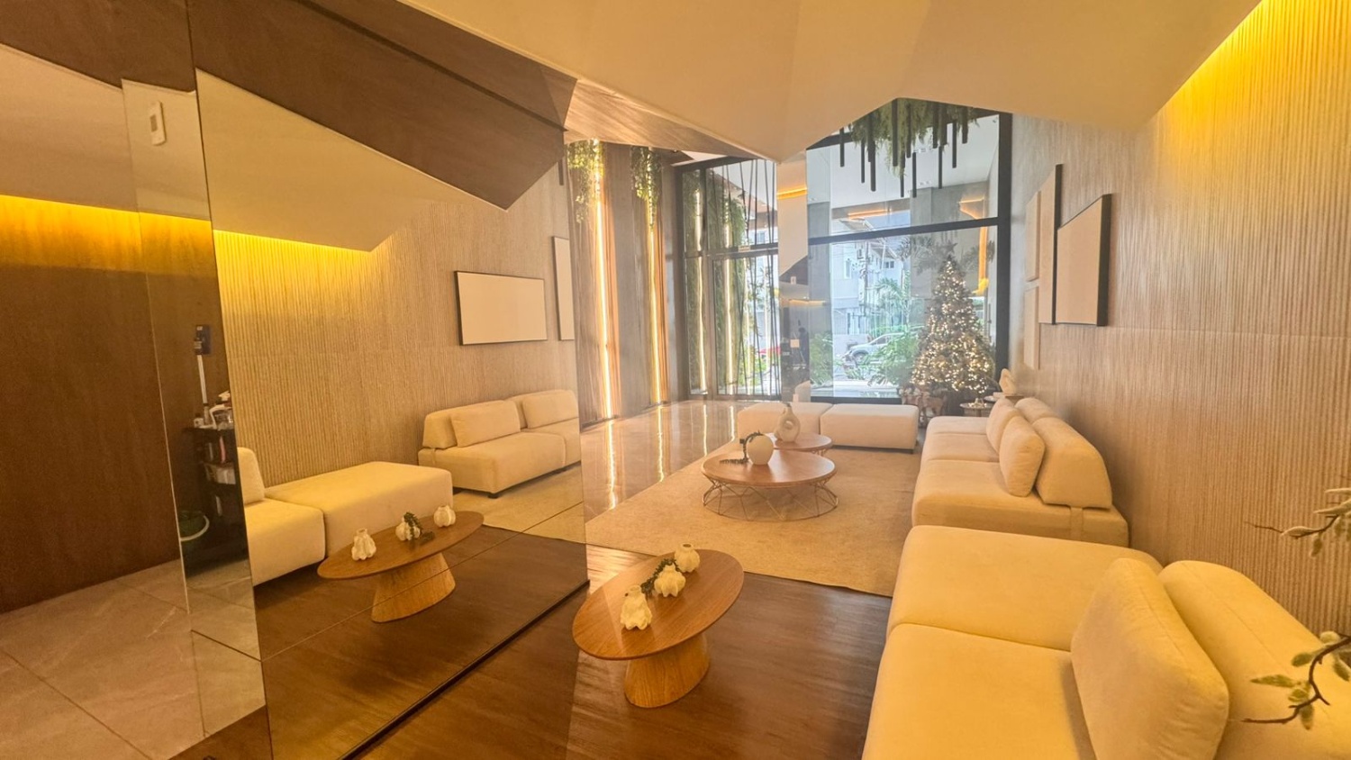 Apartamento no Edifício Florence Garden em Balneário Camboriú - foto 23