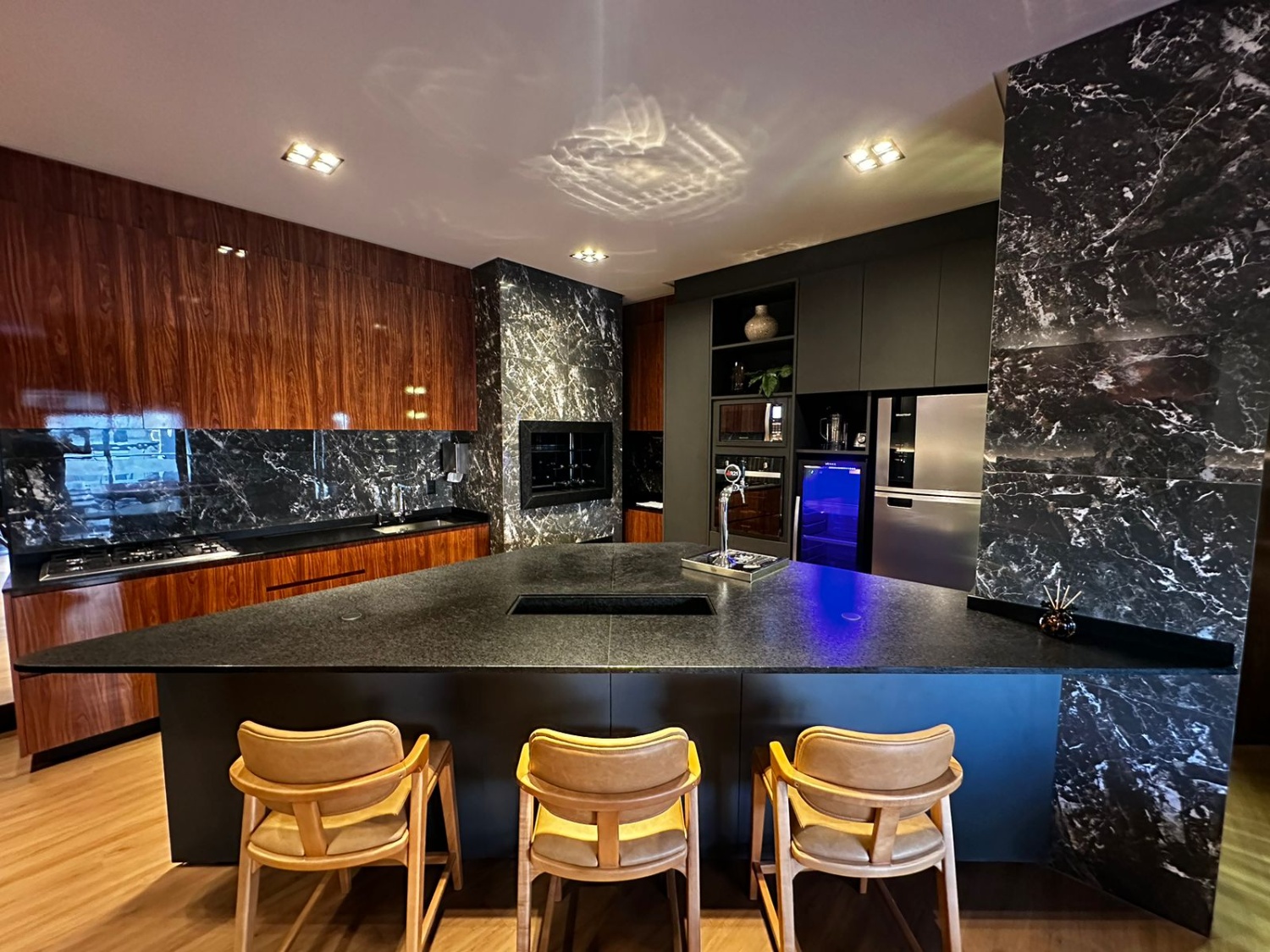 Apartamento no Edifício Florence Garden em Balneário Camboriú - foto 27