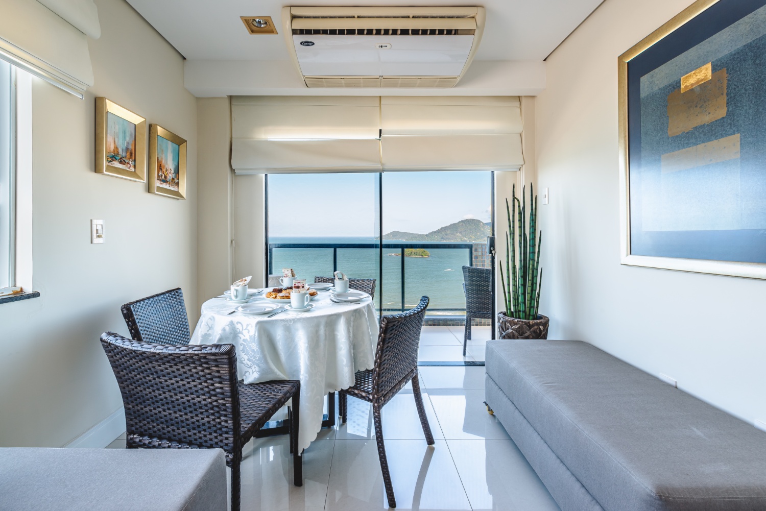 Apartamento no Edifício Concorde Frente Mar em Balneário Camboriú - foto 8