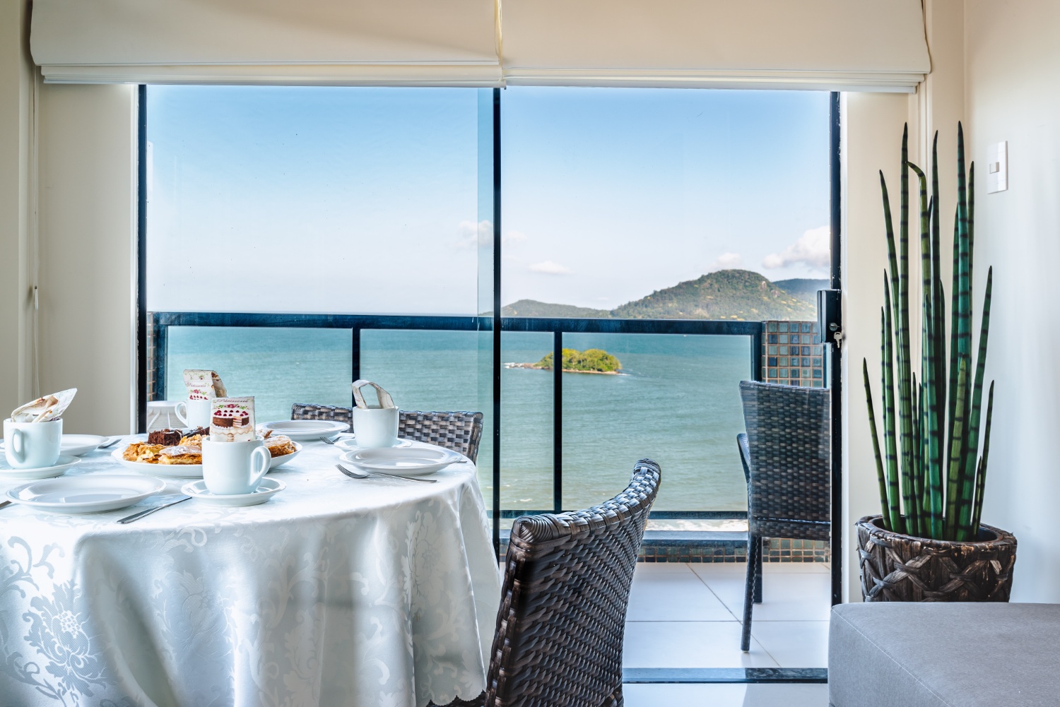 Apartamento no Edifício Concorde Frente Mar em Balneário Camboriú - foto 9