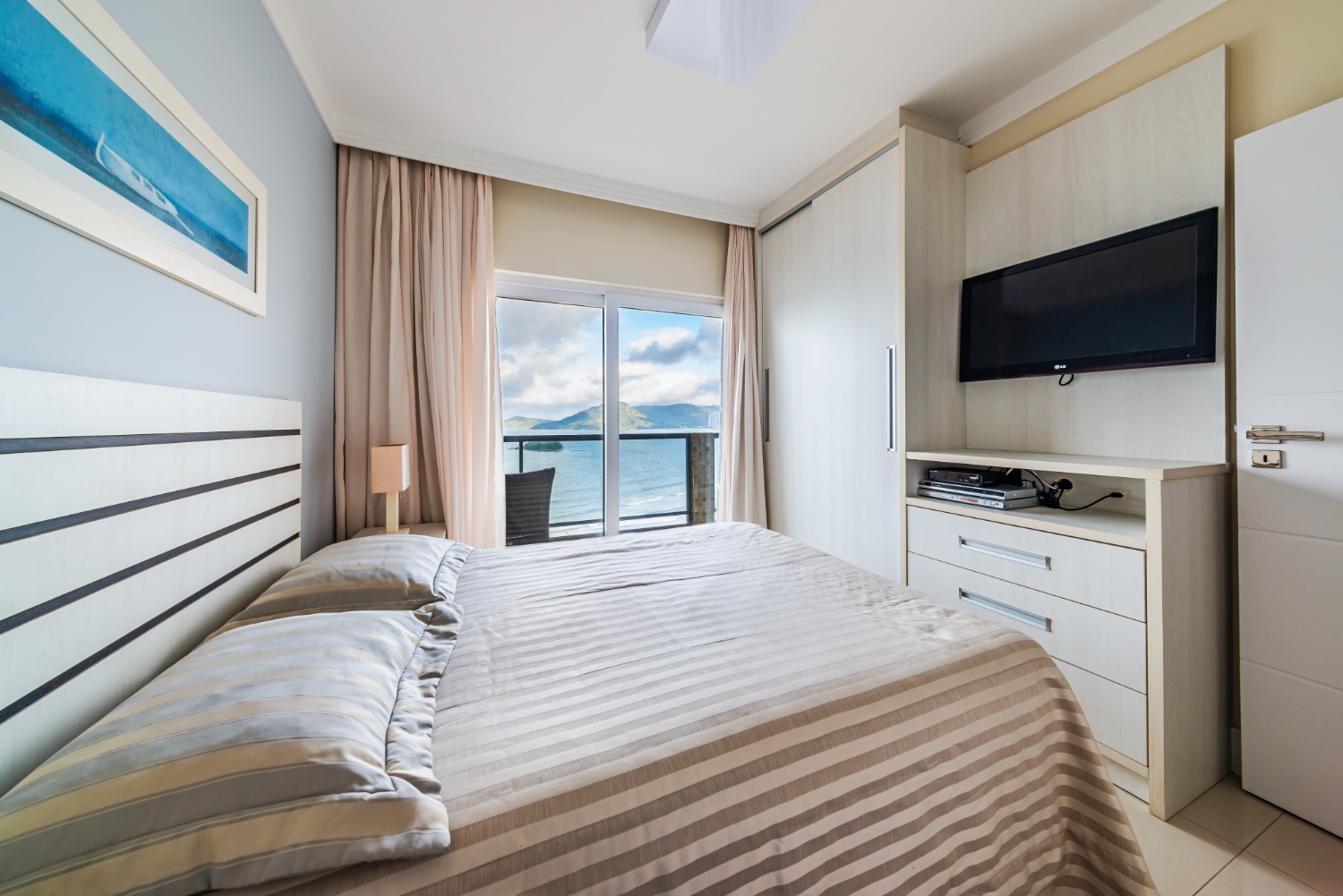 Apartamento no Edifício Concorde Frente Mar em Balneário Camboriú - foto 31
