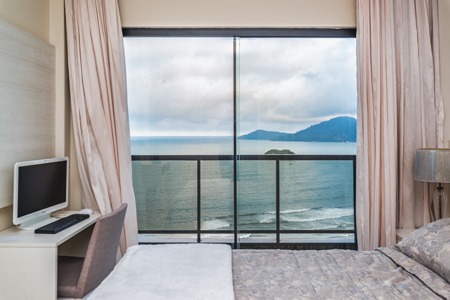 Apartamento no Edifício Concorde Frente Mar em Balneário Camboriú - foto 38