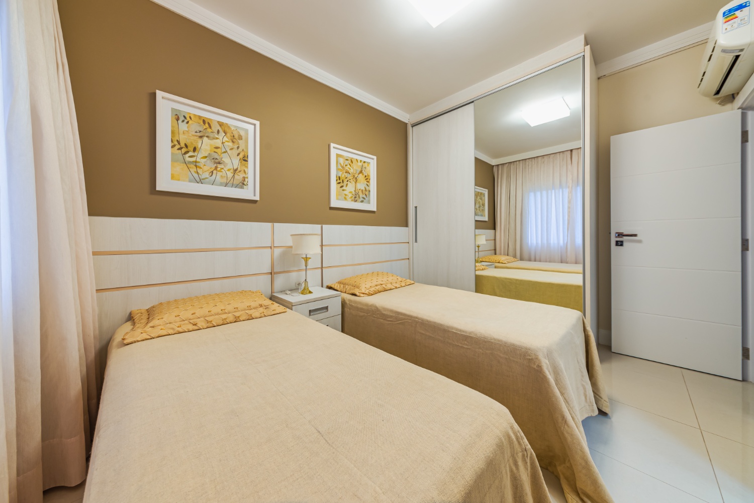 Apartamento no Edifício Concorde Frente Mar em Balneário Camboriú - foto 43