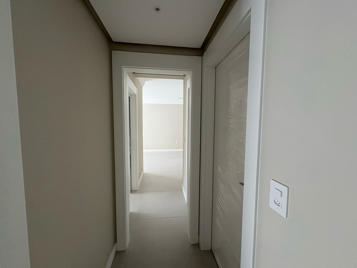 Apartamento no Edifício Giuseppe Verdi em Balneário Camboriú - foto 3