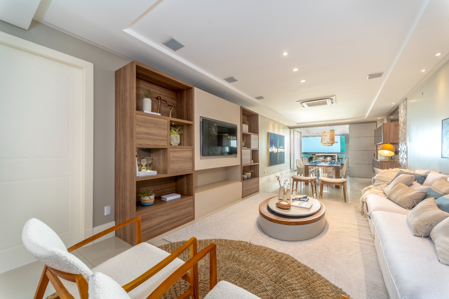 Apartamento no Edifício Metropolis em Balneário Camboriú - foto 4