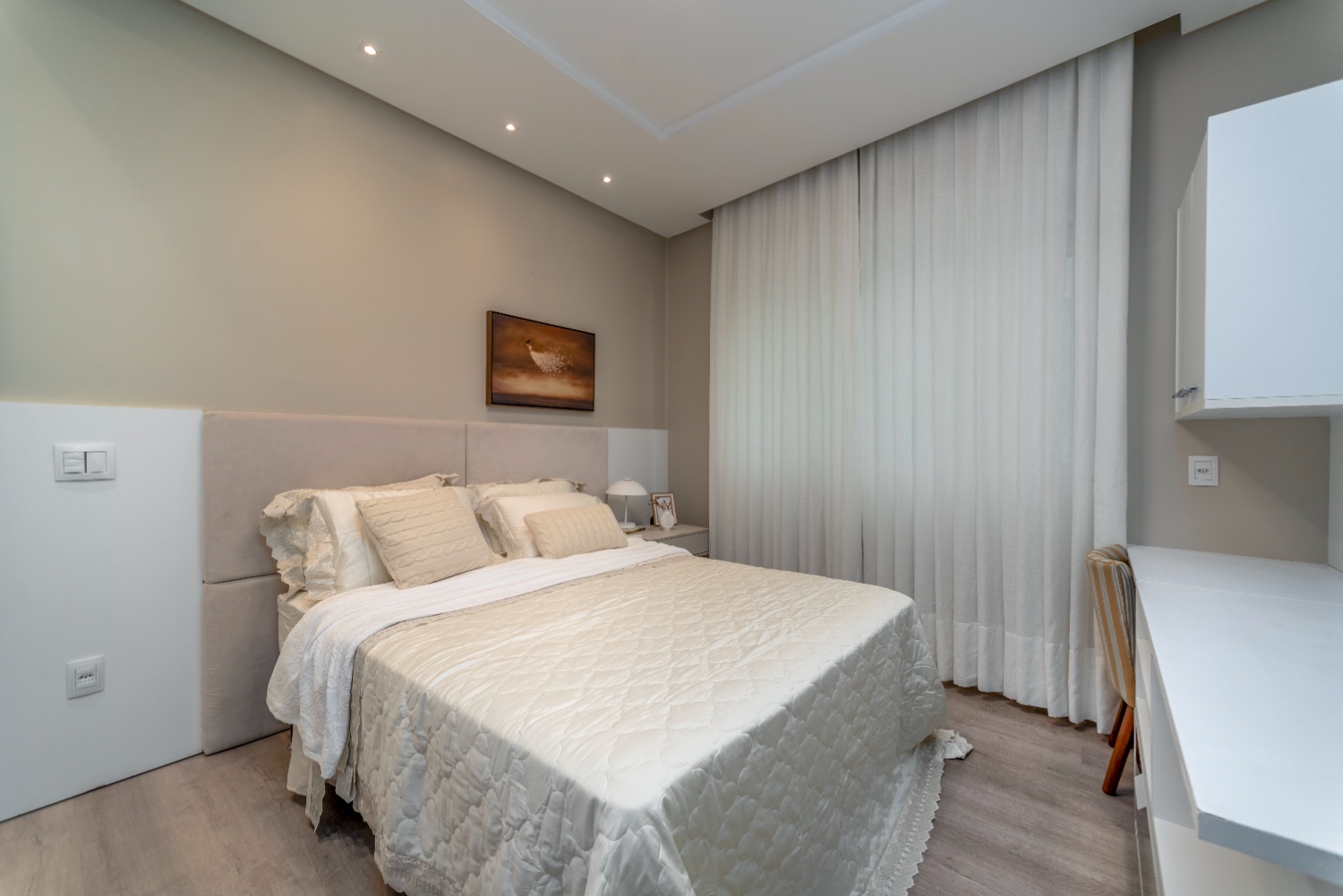 Apartamento no Edifício Metropolis em Balneário Camboriú - foto 17