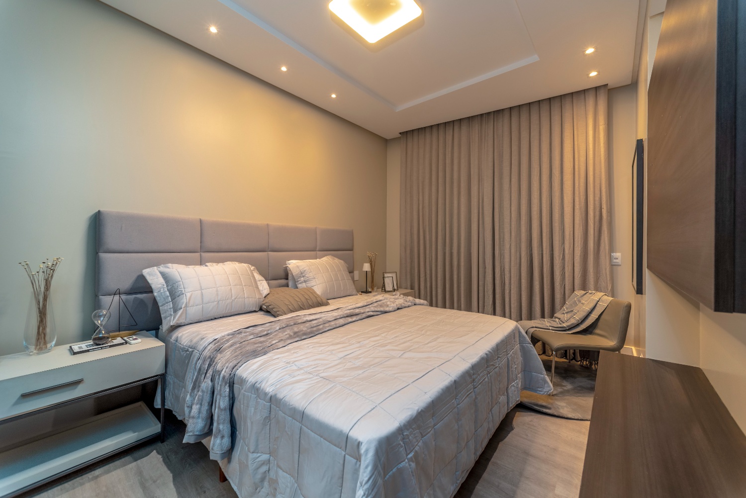 Apartamento no Edifício Metropolis em Balneário Camboriú - foto 20