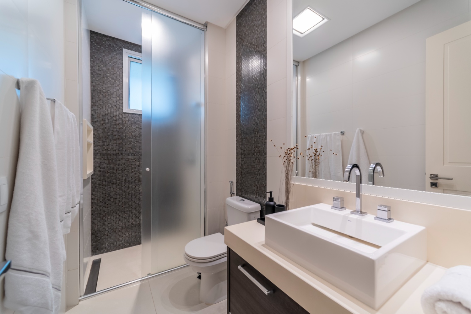 Apartamento no Edifício Metropolis em Balneário Camboriú - foto 22
