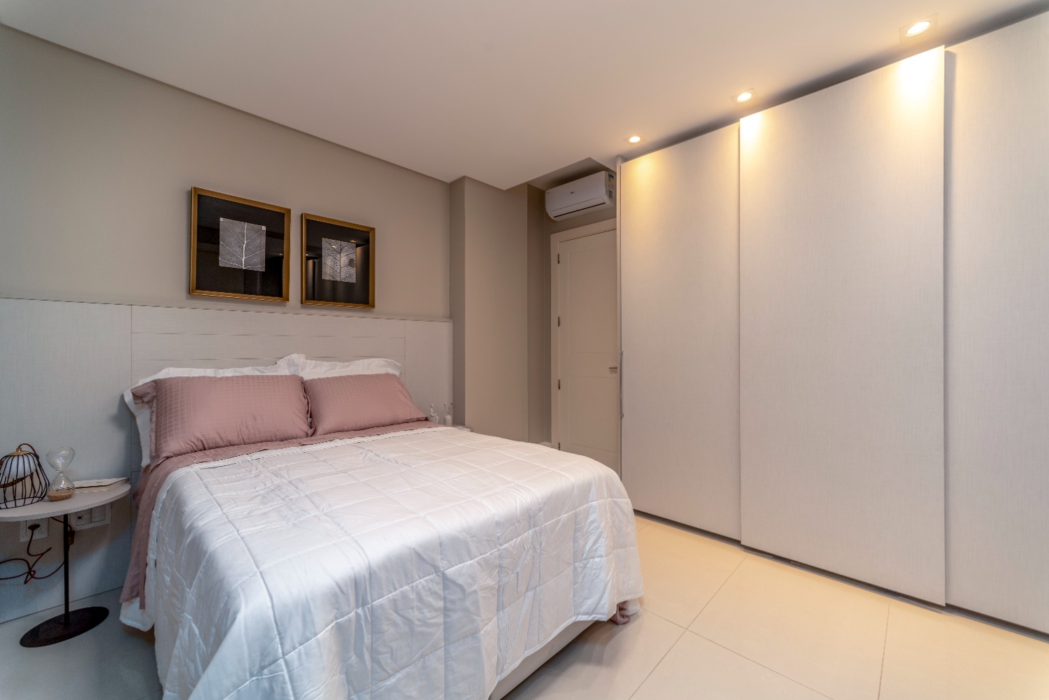 Apartamento no Edifício Metropolis em Balneário Camboriú - foto 26