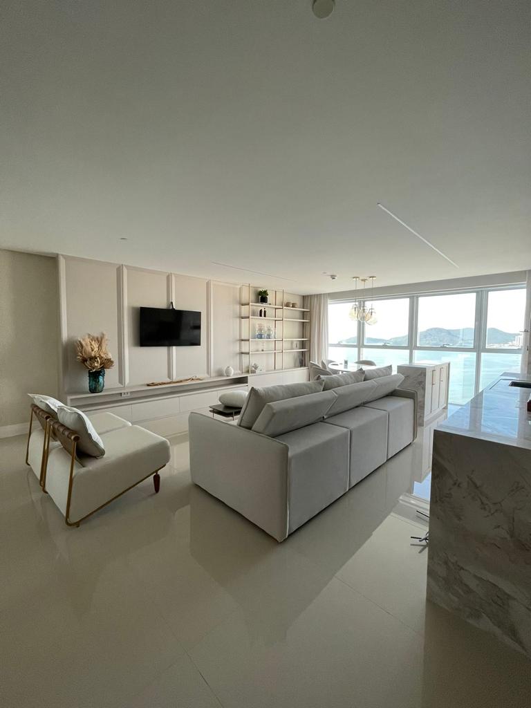Apartamento no Ed Infinity Coast em Balneário Camboriú