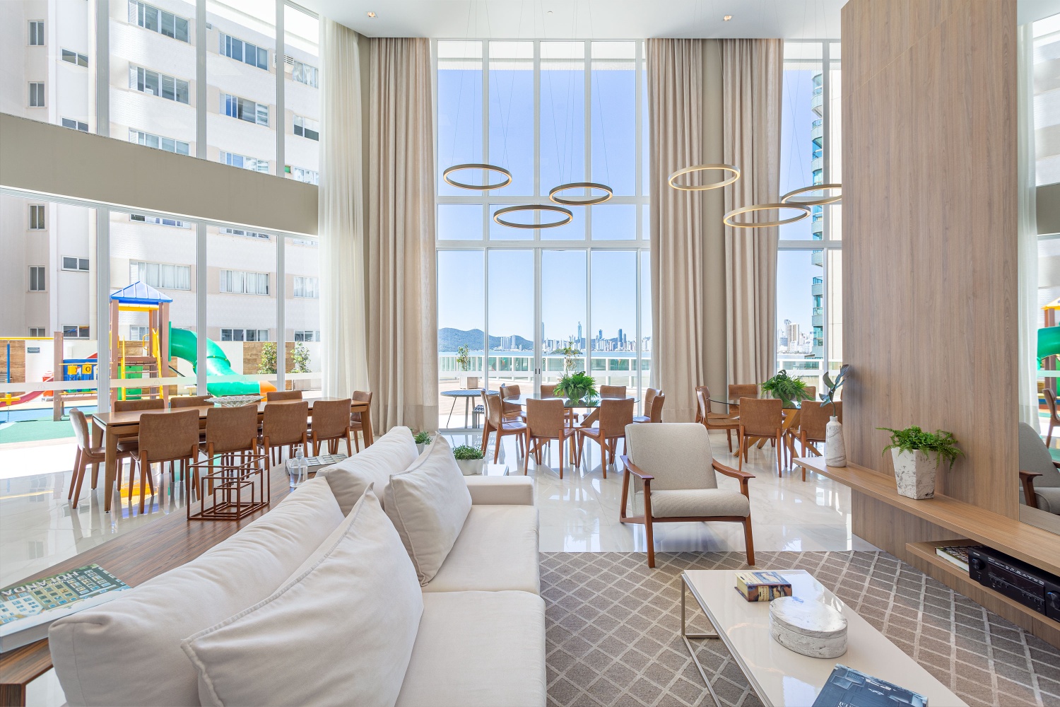 Apartamento no Ed Infinity Coast em Balneário Camboriú