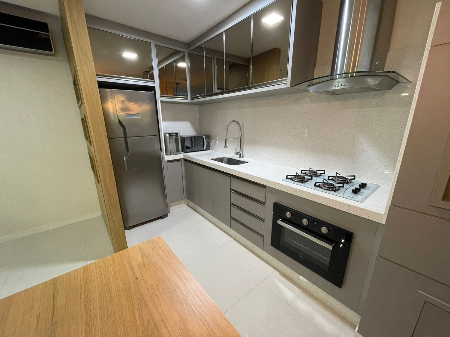 Apartamento no Edifício Garden Village em Balneário Camboriú - foto 2