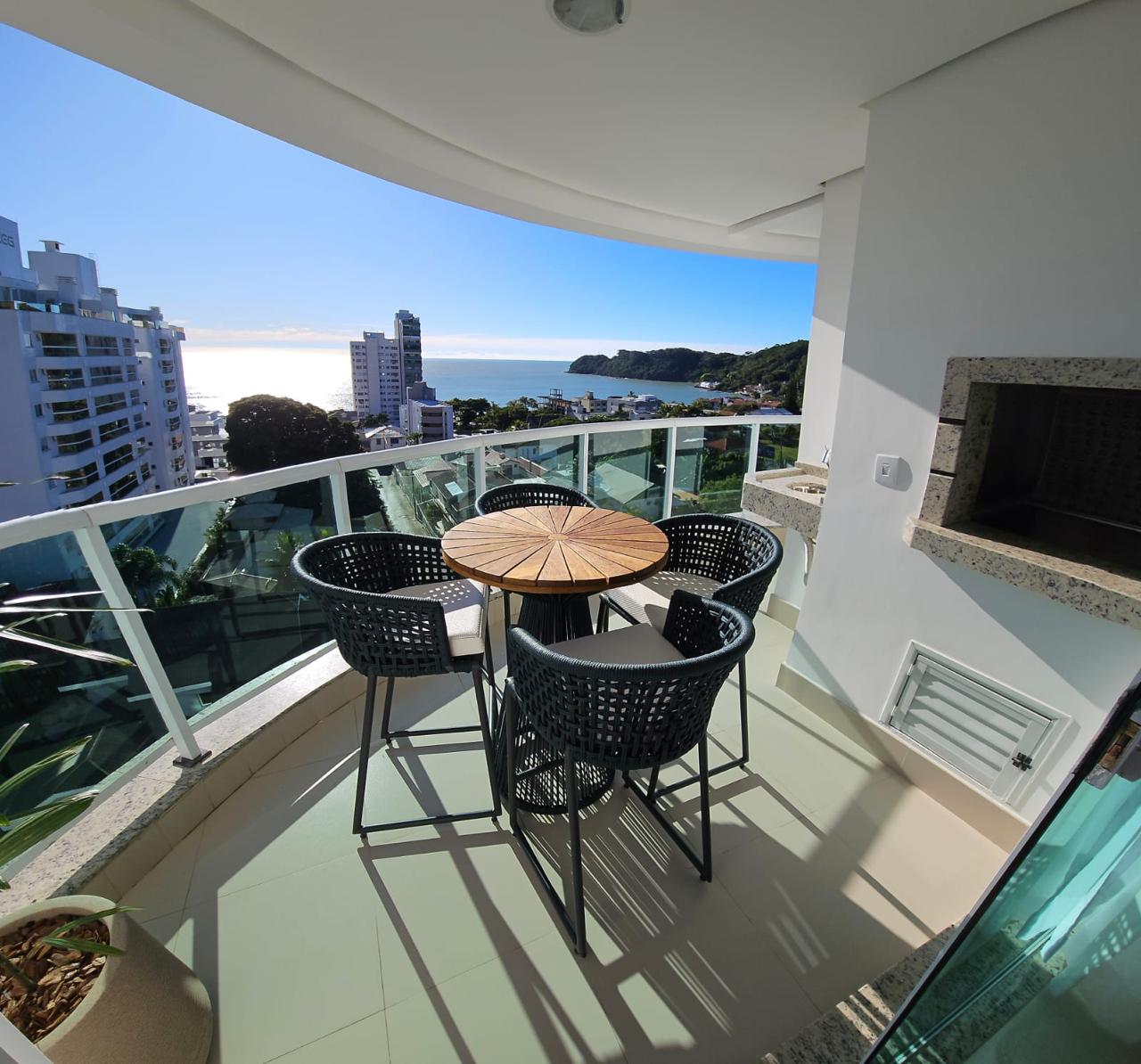 Cobertura no Edifício Splendid Etoile em Praia Brava - foto 6