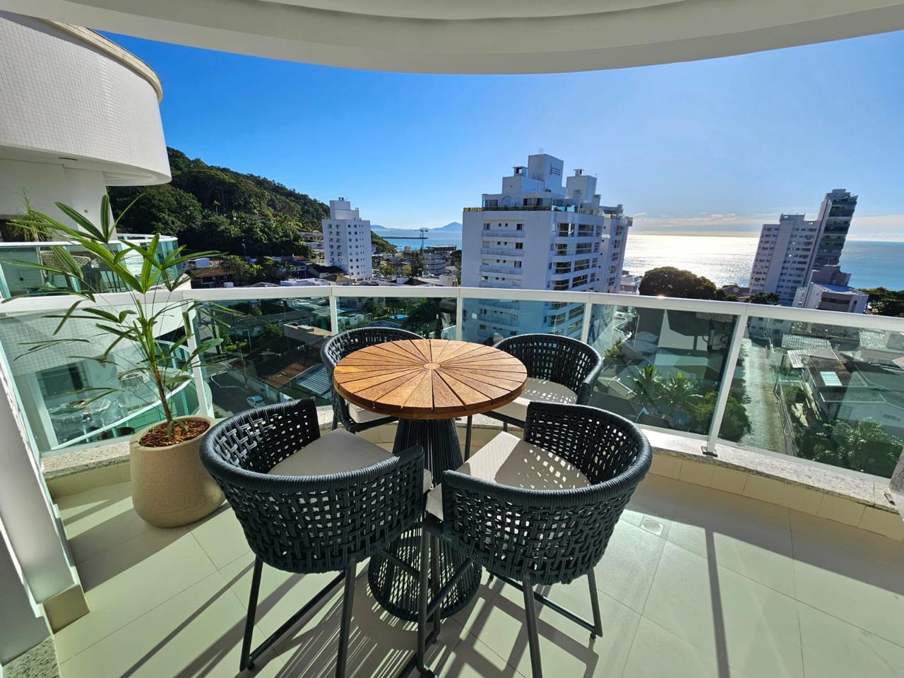Cobertura no Edifício Splendid Etoile em Praia Brava - foto 7