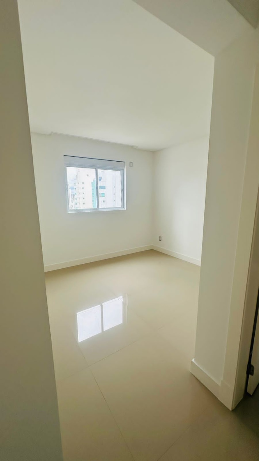 Apartamento no Edifício Cartier Residence em Balneário Camboriú - foto 11