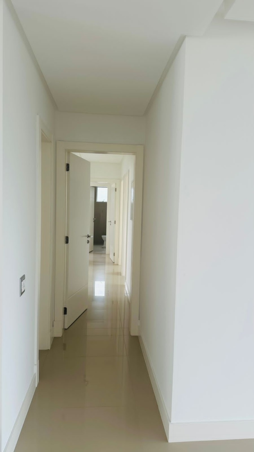 Apartamento no Edifício Cartier Residence em Balneário Camboriú - foto 18