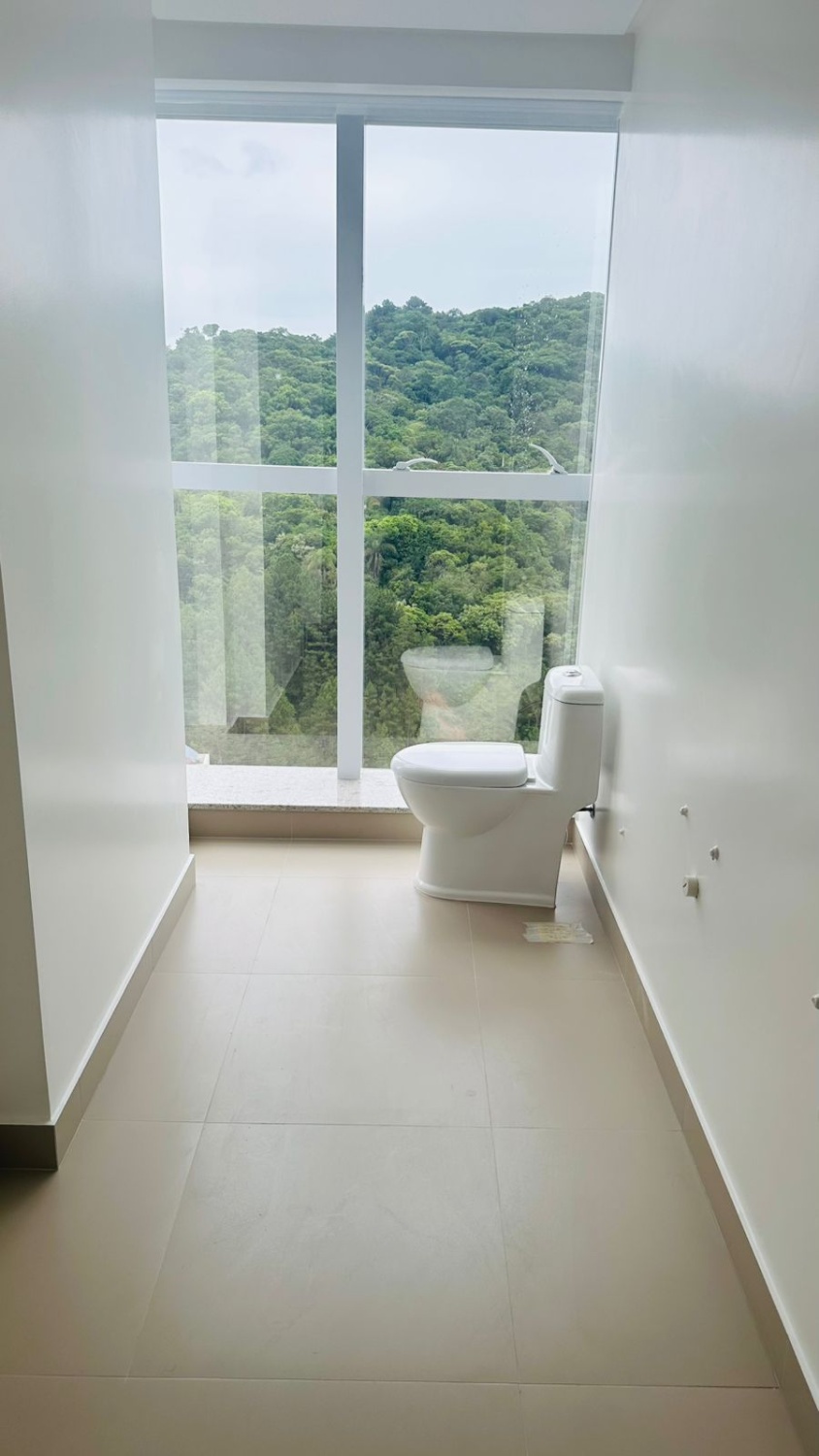 Apartamento no Edifício Cartier Residence em Balneário Camboriú - foto 19