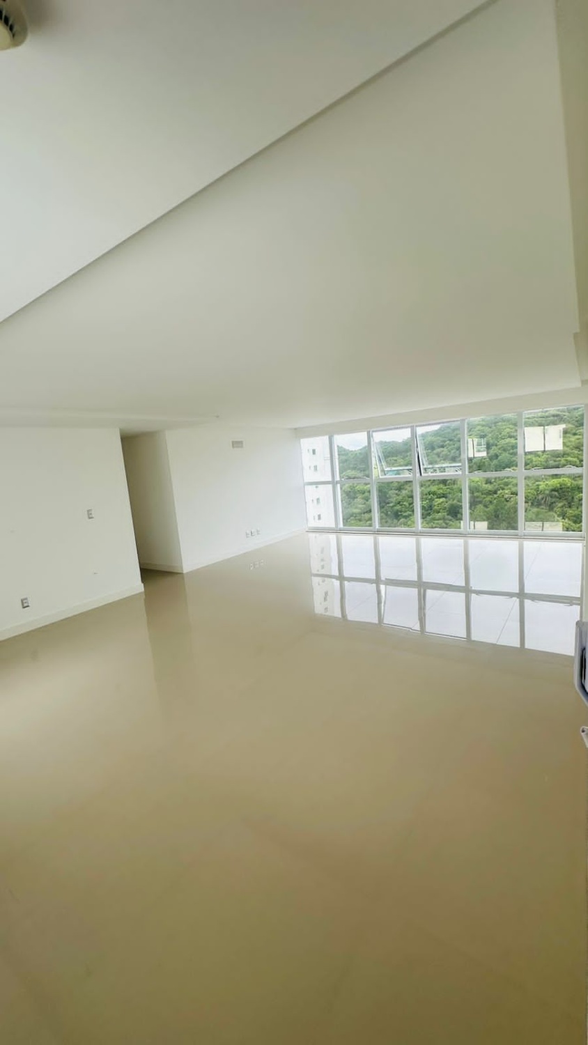 Apartamento no Edifício Cartier Residence em Balneário Camboriú - foto 21