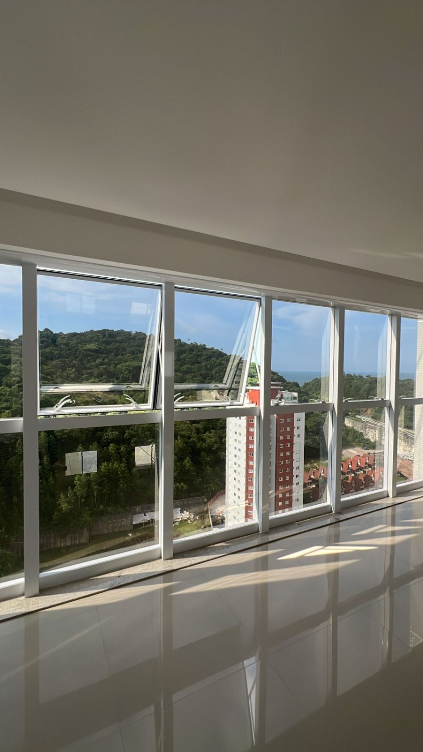 Apartamento no Edifício Cartier Residence em Balneário Camboriú - foto 22
