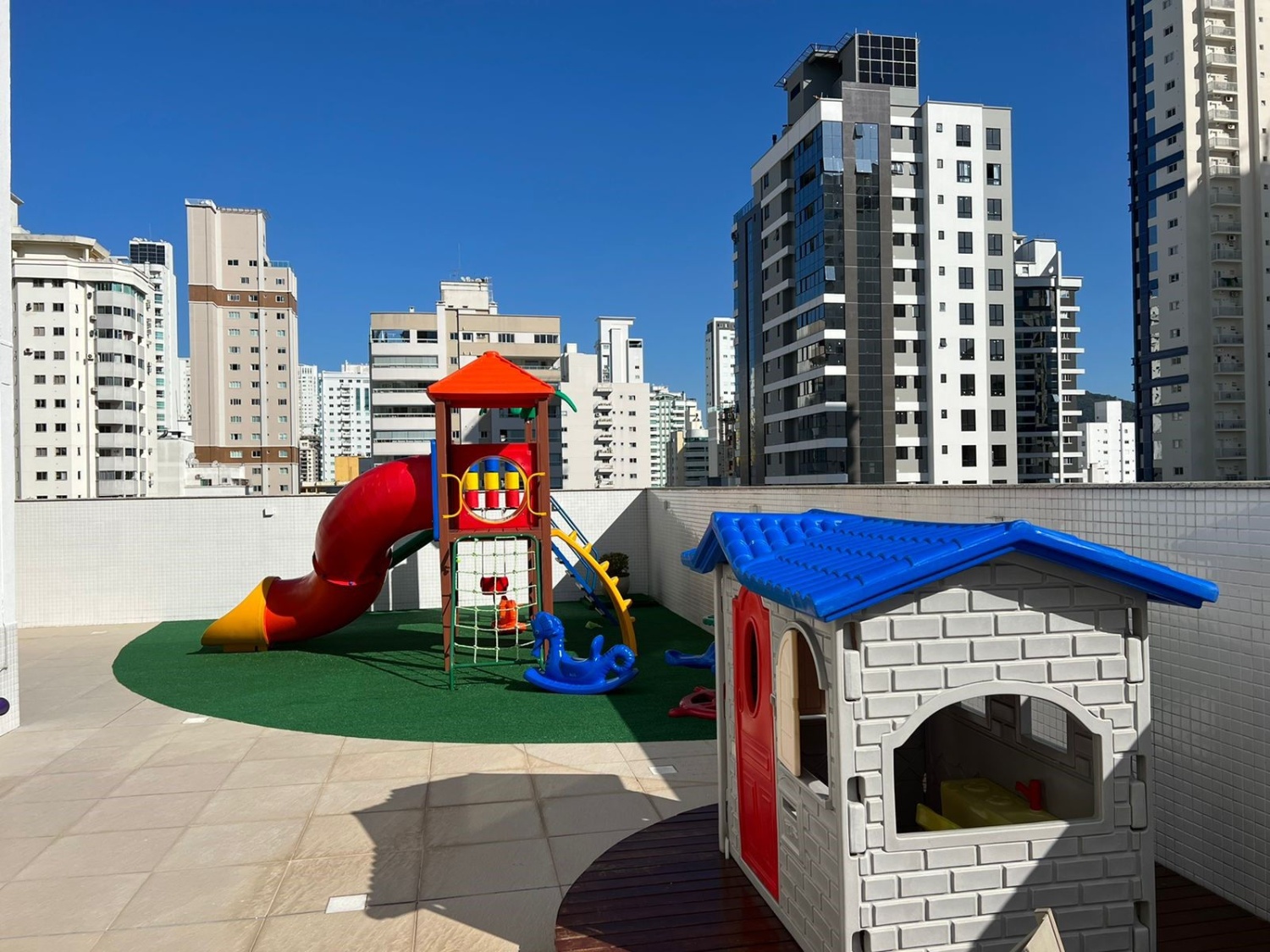 Apartamento no Edifício Carmel Vista Alta em Balneário Camboriú - foto 15