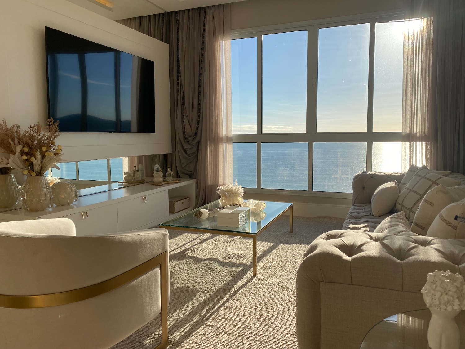 Apartamento no Edifício Cambirela Residence em Itapema - foto 2