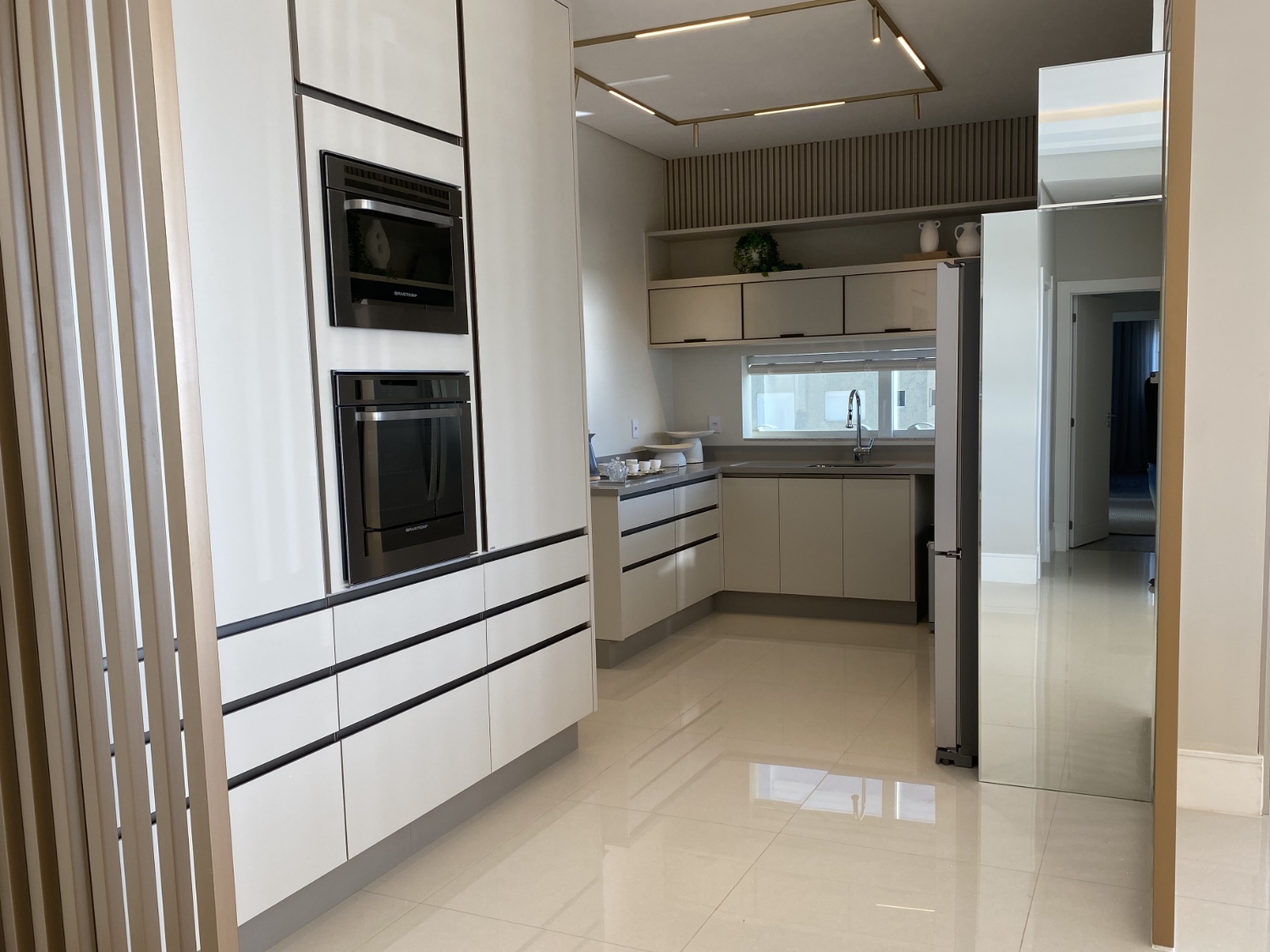 Apartamento no Edifício Cambirela Residence em Itapema - foto 16