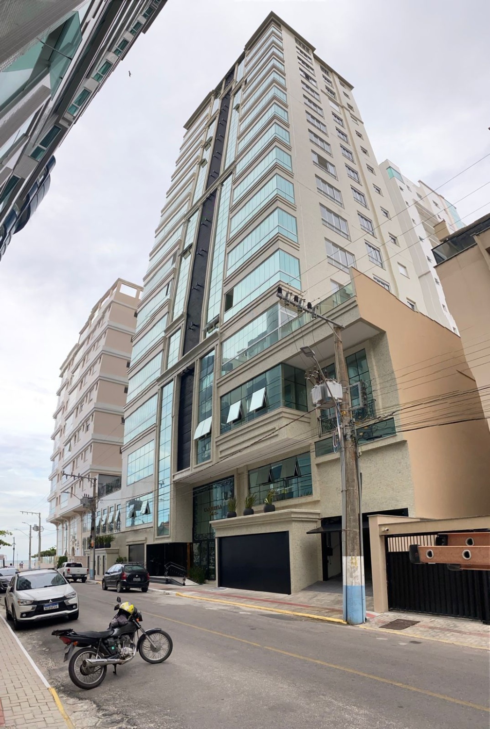Apartamento no Edifício Cambirela Residence em Itapema - foto 22