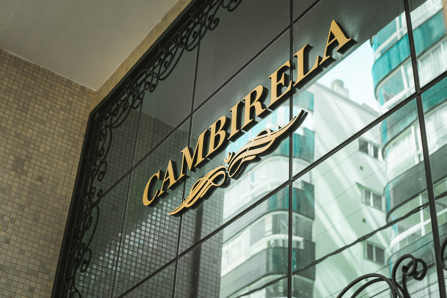 Apartamento no Edifício Cambirela Residence em Itapema - foto 31
