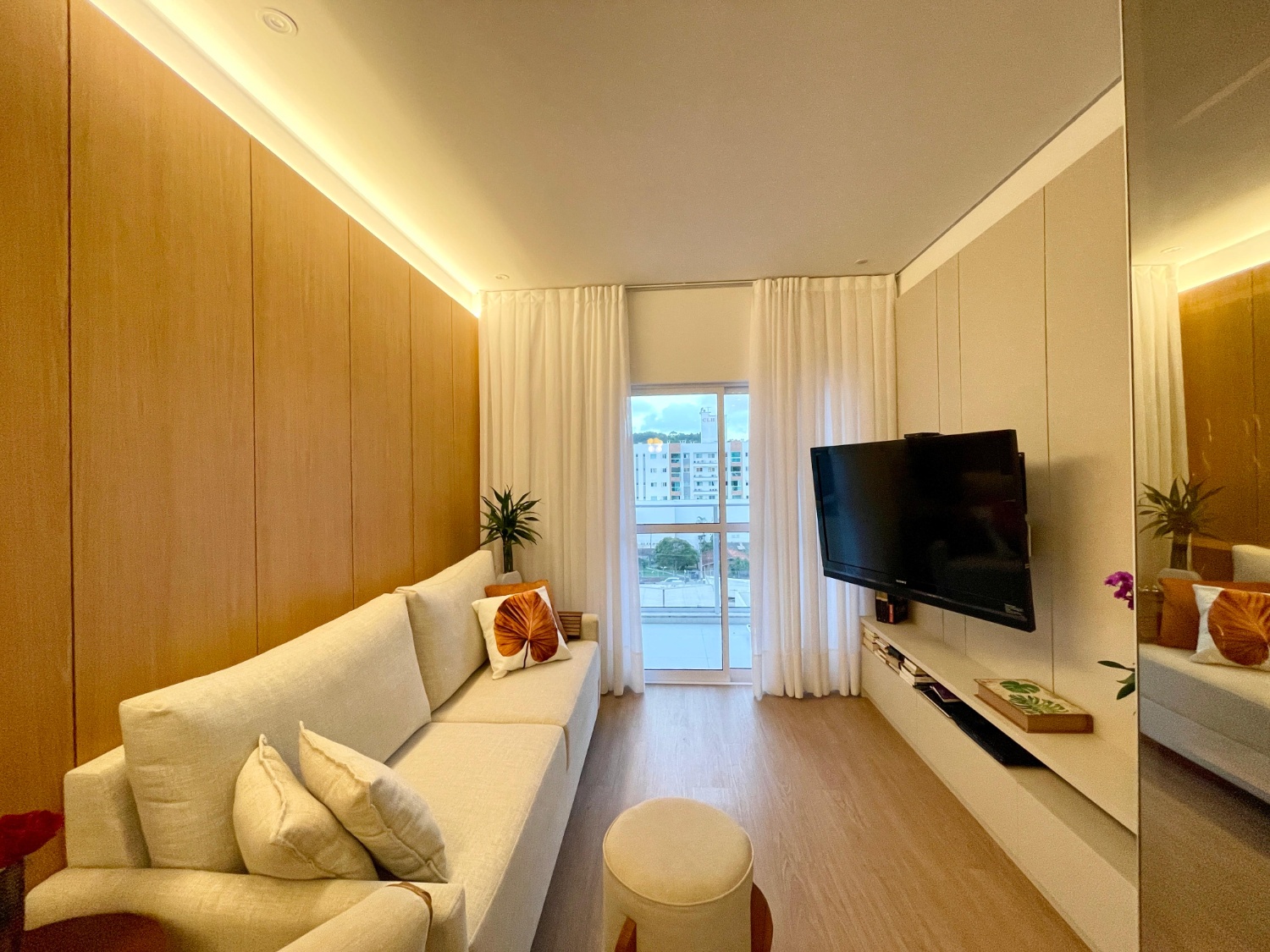 Apartamento no Edifício Cajamarca em Balneário Camboriú - foto 16