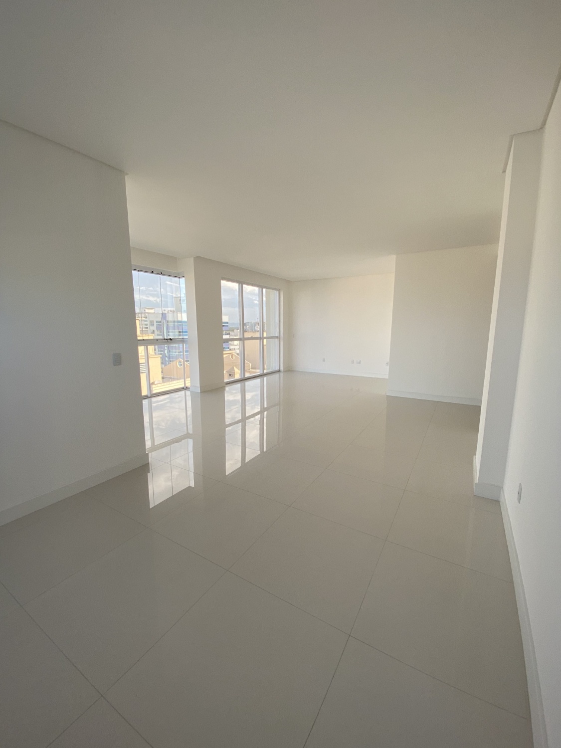 Apartamento no Edifício Mônaco em Itapema - foto 10