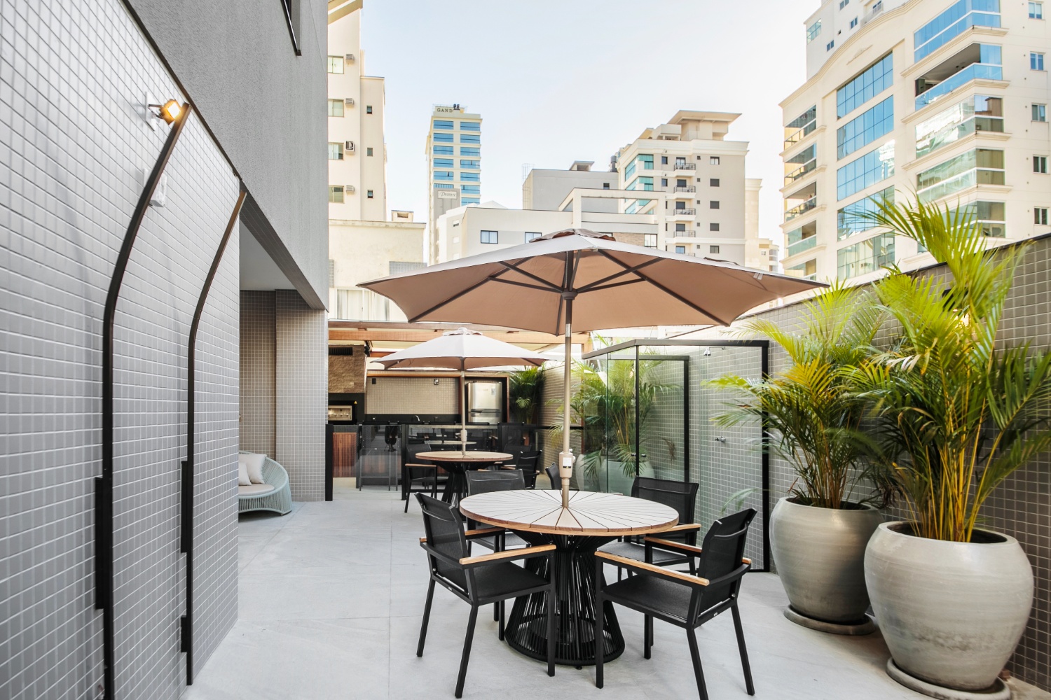 Apartamento no Edifício Dover Mountain em Itapema - foto 15
