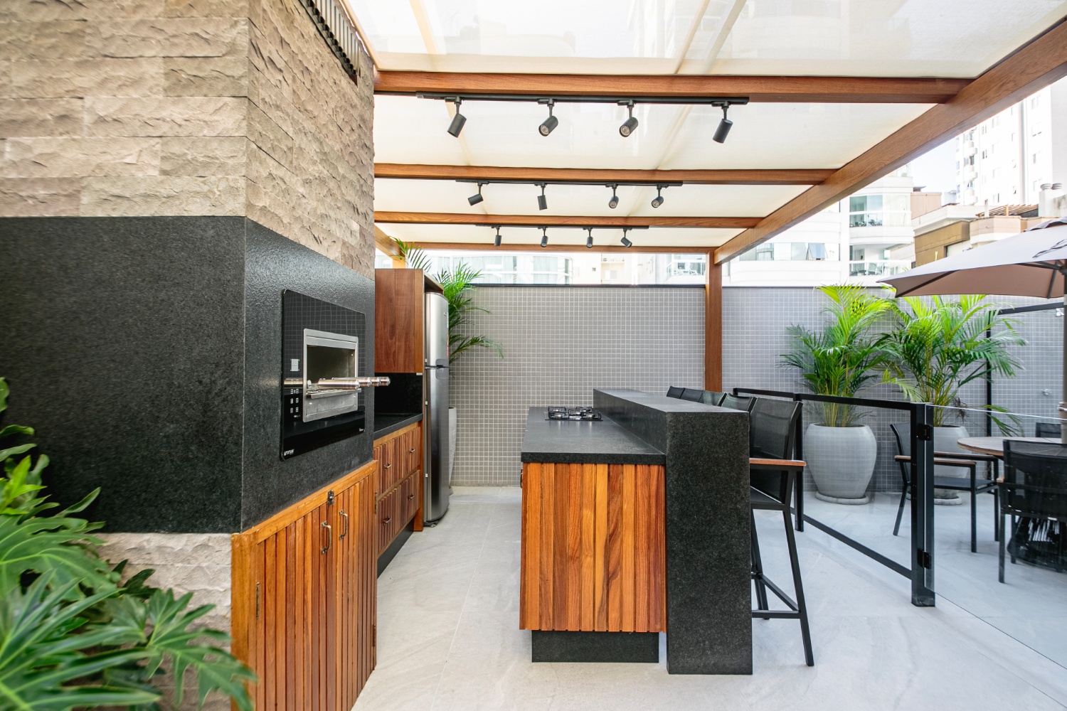 Apartamento no Edifício Dover Mountain em Itapema - foto 16